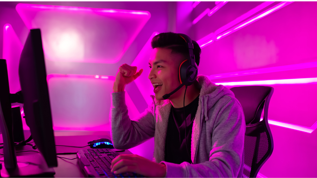 Purple and White Gradient Gamer Girl Livestream Youtube Thumbnail (1280 x 720 px) (4)